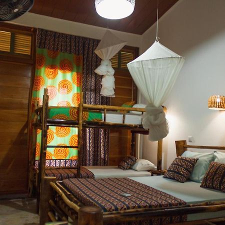 Bed and Breakfast Residêncial Tamarindos à Morro Peixe Extérieur photo