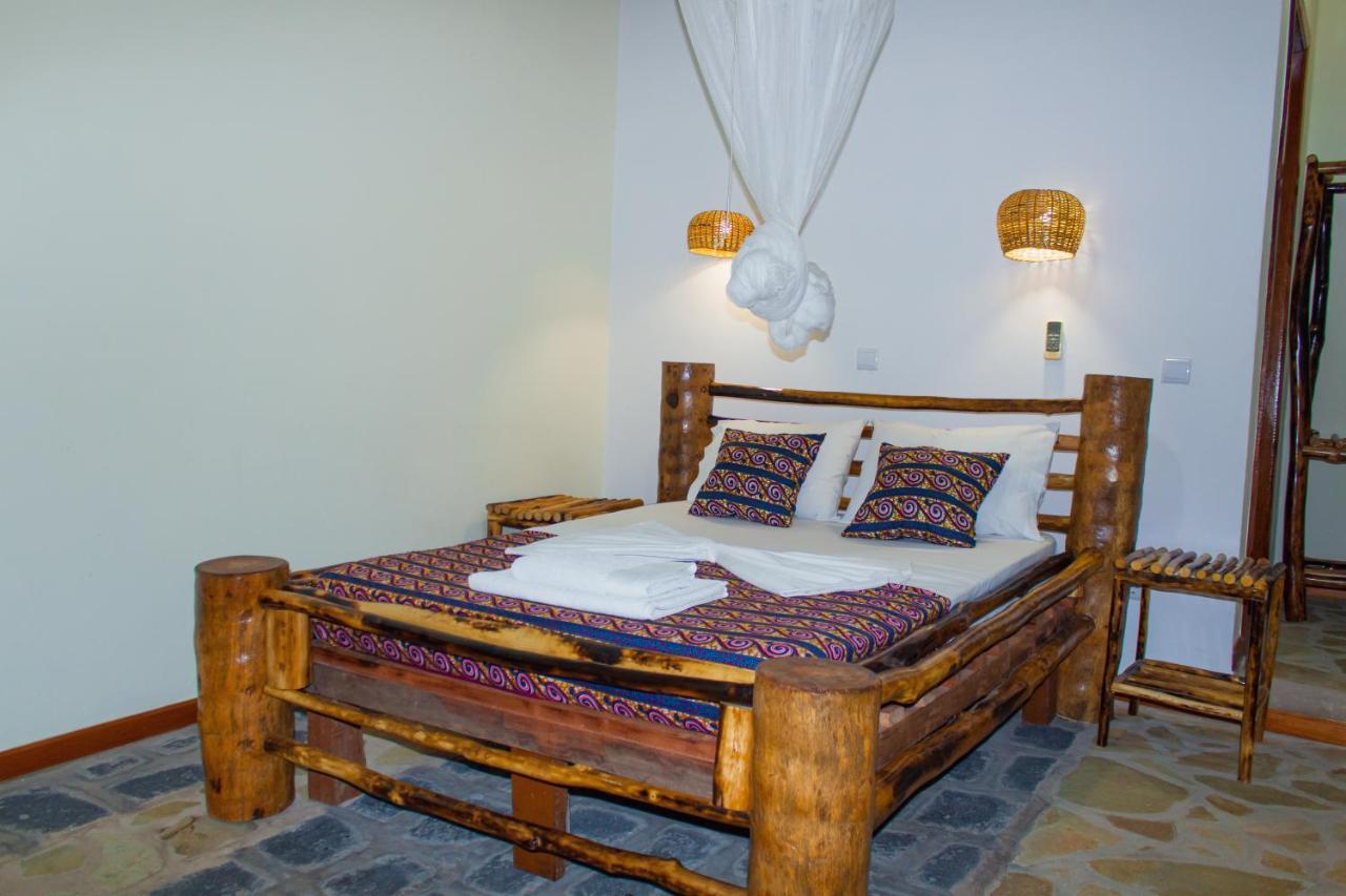 Bed and Breakfast Residêncial Tamarindos à Morro Peixe Extérieur photo