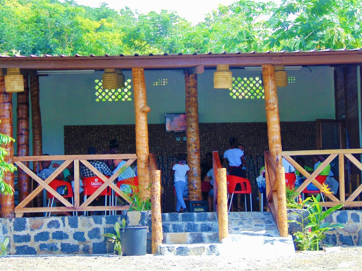 Bed and Breakfast Residêncial Tamarindos à Morro Peixe Extérieur photo