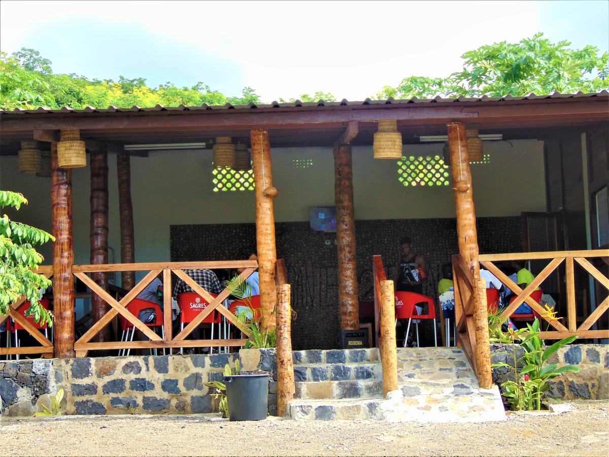 Bed and Breakfast Residêncial Tamarindos à Morro Peixe Extérieur photo